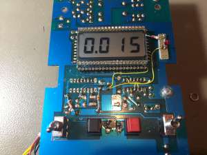 Modifications of the display side of the PCB - Modifiche del lato display del circuito stampato (click to zoom)