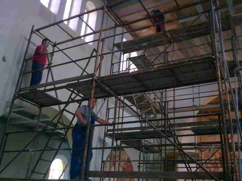 templomfelújítás 2010. április 14-én kezdődött