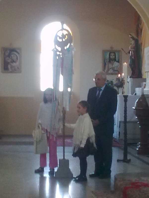A Zamárdiból indult feltámadási kereszt templomunkba érkezett 2012. május elsején