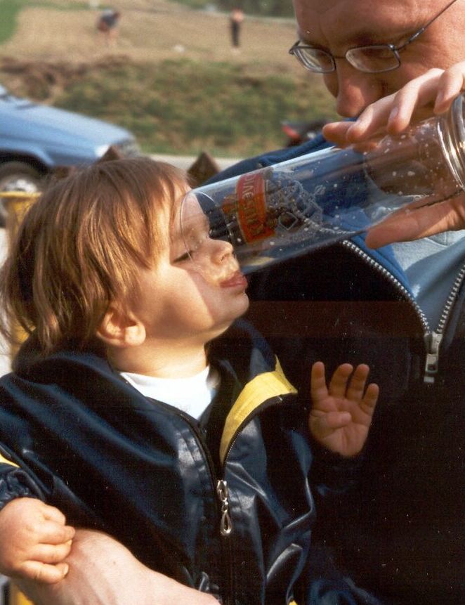 We big boys always drink a beer - 75.856 bytes