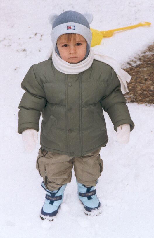 A snowman - 48.200 bytes
